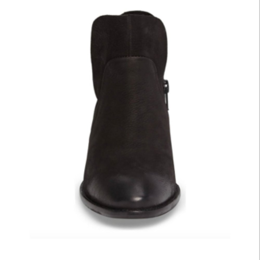 Seychelles Size 5 Distressed Black Leather Booties - Picture 4 of 5